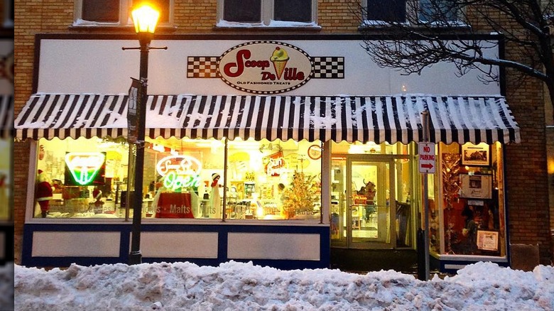 Scoop De Ville storefront in Hartford