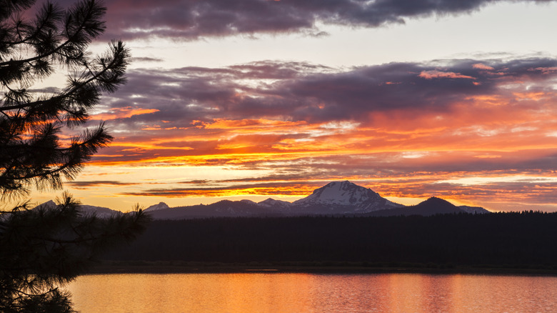 Sunset over Lake Almanor in California