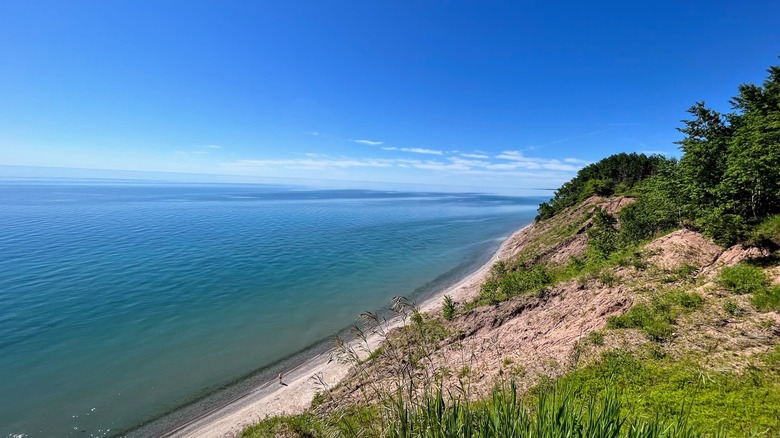 View of the beach at Lion's Den Gorge Nature Preserve in Grafton, Wisconsin