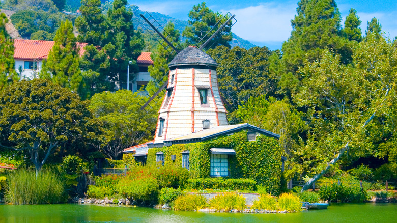 windmill at Self-Realization Fellowship Lake Shrine
