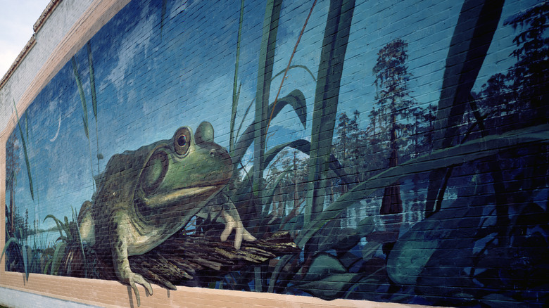 A frog mural in Rayne, Louisiana