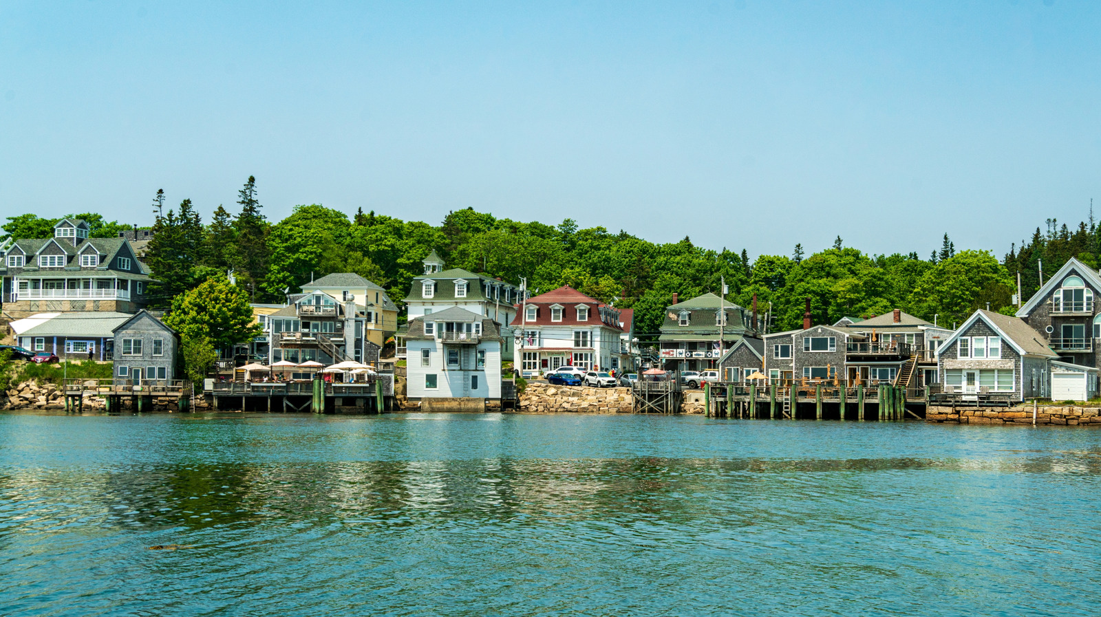 Maine's Lobster Capital Is A Charming Fishing Village With Fresh Seafood, Local Art, And Harbor Views