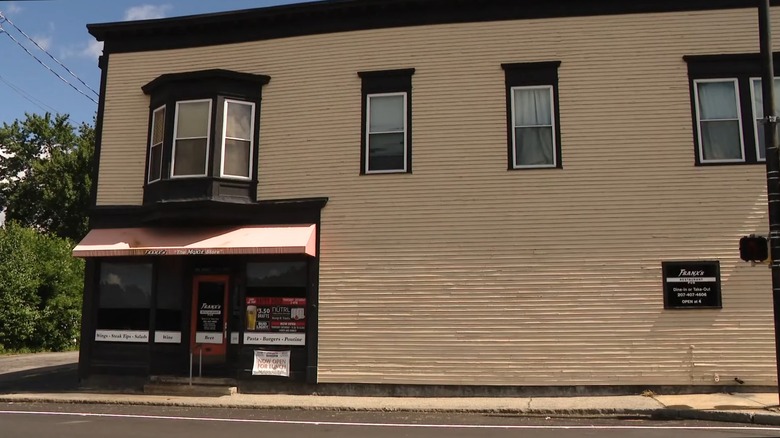Exterior of Frank's Restaurant and Pub in Lisbon, Maine