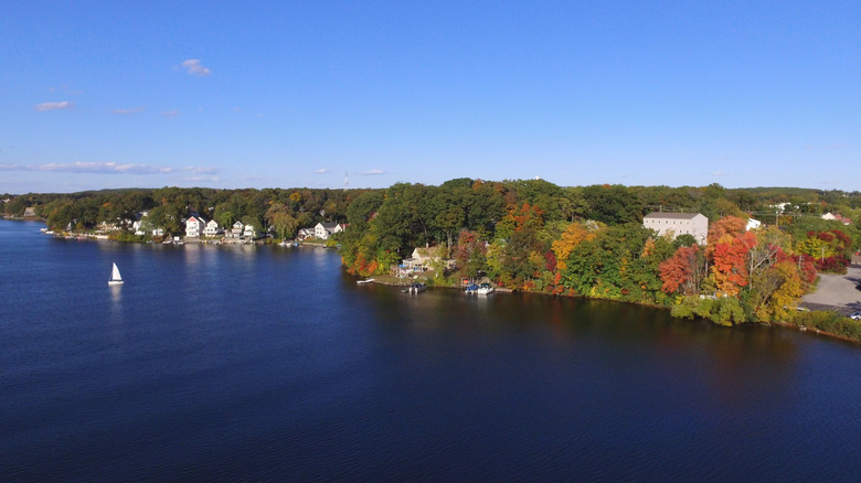 Vacation homes along the edge of the water on Lake Quinsigamond, in between Shrewsbury and Worcester, in Central Massachusetts