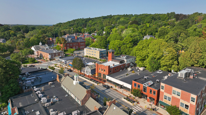 A view of Belmont's commercial center