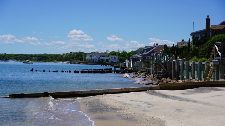 Waterfront homes in Mattituck, New York