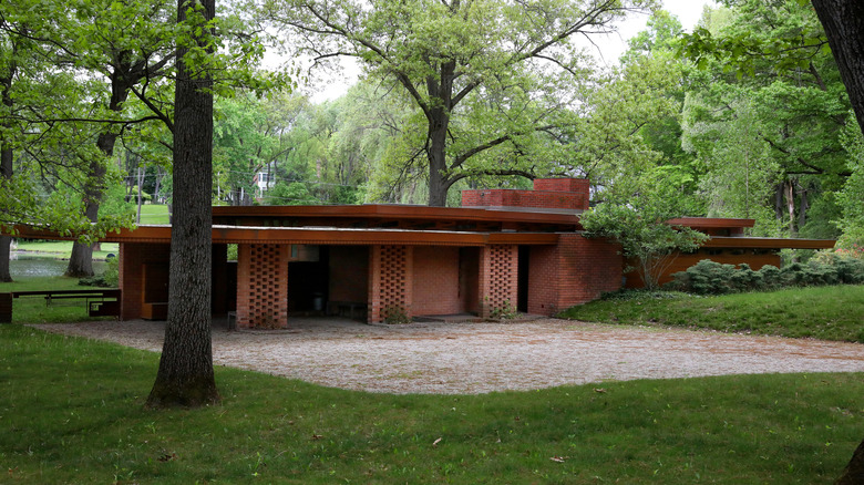 The Melvyn Maxwell Smith and Sara Stein Smith House designed by architect Frank Lloyd Wright