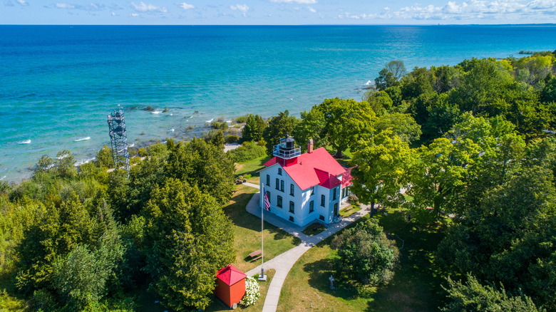 Grand Traverse Lighthouse on a sunny day