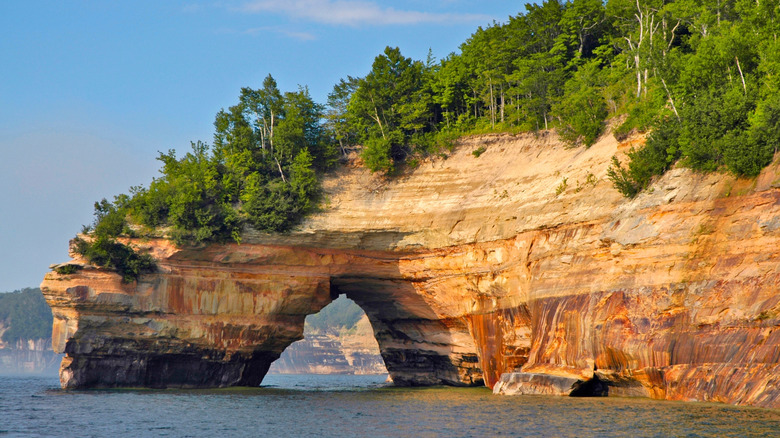 A sandstone cliff archway