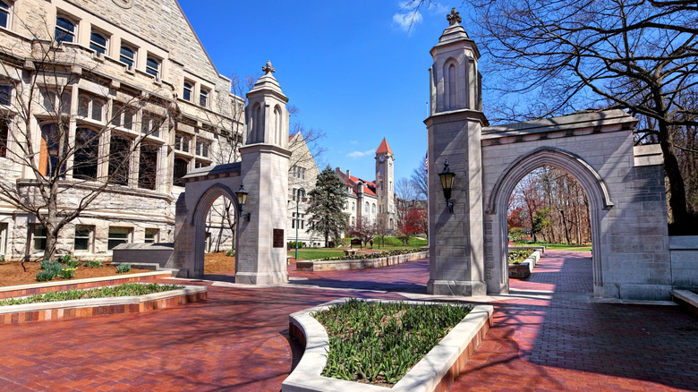 Limestone college gates marking the campus entrance