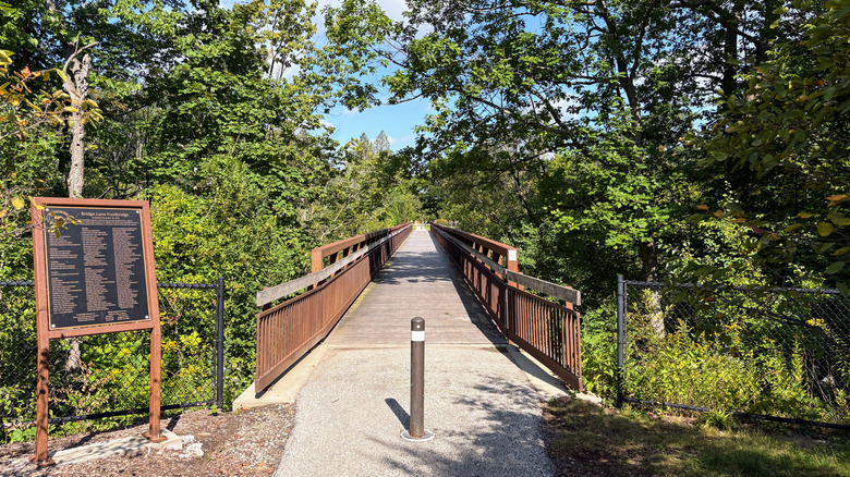 Trail bridge path in Wisconsin's Fox Point surrounded by trees