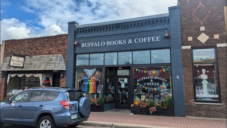 Exterior of Buffalo Books & Coffee