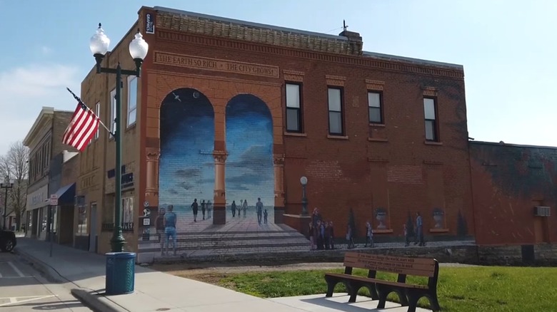 Blue Earth Community Foundation mural downtown, Minnesota