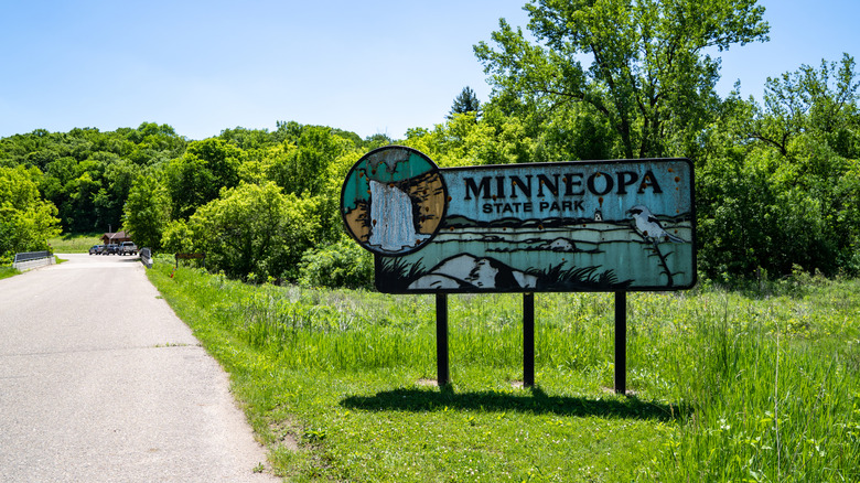 entrance sign of Minneopa State Park in Minnesota