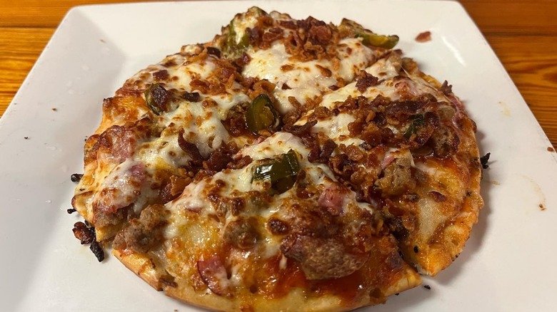 Tasty pizza at Railroad Pizza Co. in Flora, Mississippi