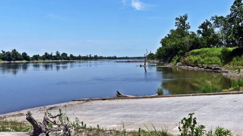 A boat ramp along the Missouri River in Lexington, Missouri