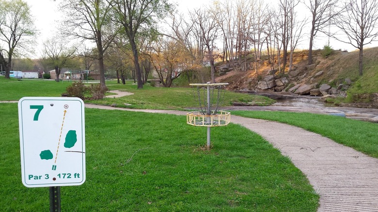 disc golf course at Emmett Kelly Park in Houston, Missouri