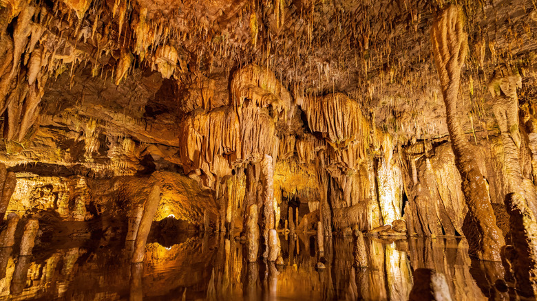 Inside Missouri's Meramec Caverns