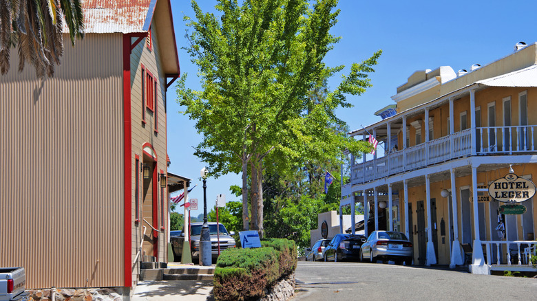 Downtown Mokelumne Hill looking toward Hotel Léger