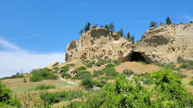 Pictograph Caves State Park