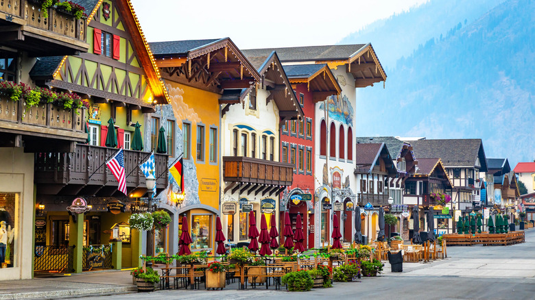 Bright-colored Bavarian buildings in Leavenworth