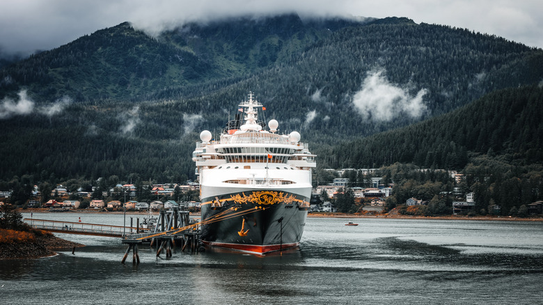 Cruise docking in Alaska