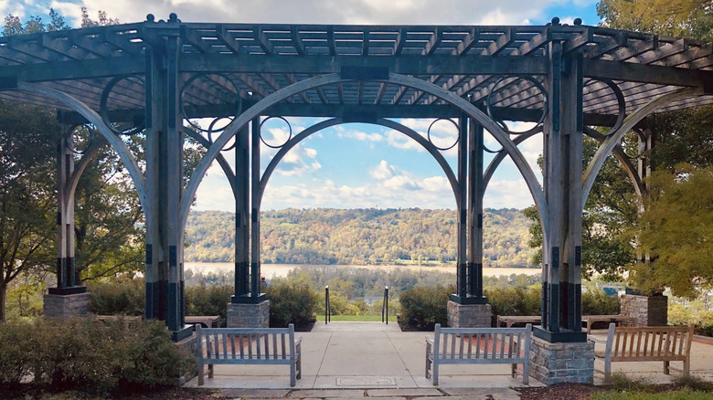 An overlook with benches in Alms Park