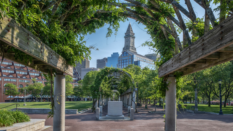 Foliage covered walkways in the Christopher Columbus Waterfront Park