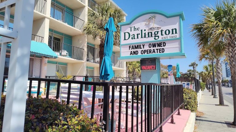 The front of the Darlington Inn & Cottages