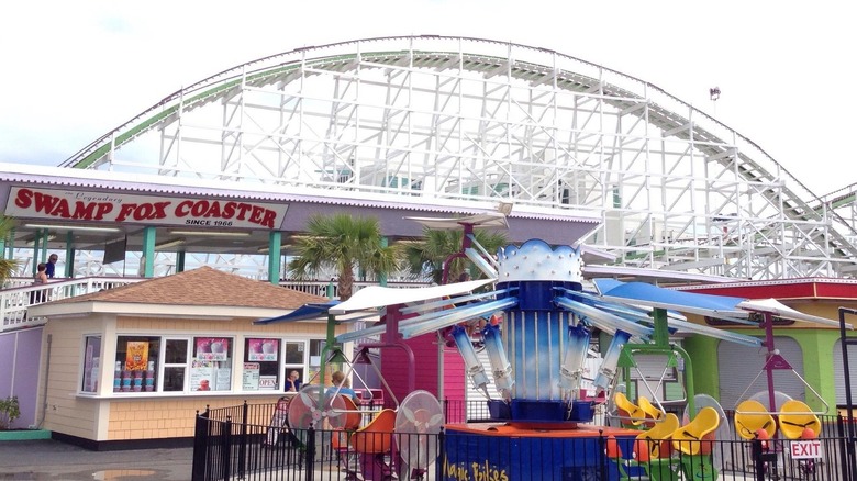 Rides at Family Kingdom Amusement Park