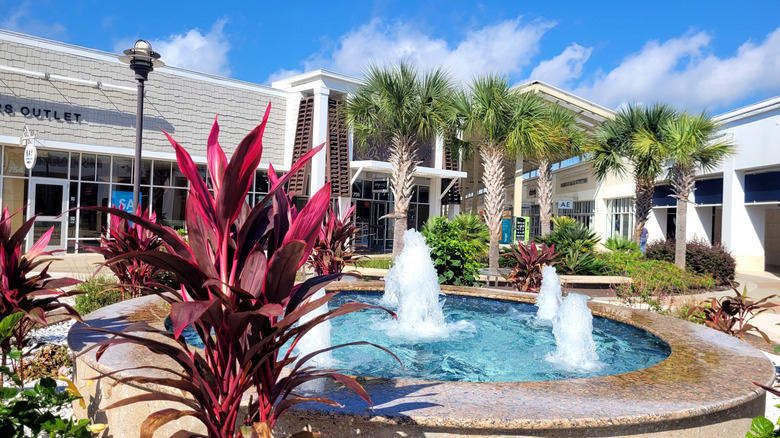 Fountain outside Tanger Outlet Center on Hwy 17 in Myrtle Beach, South Carolina