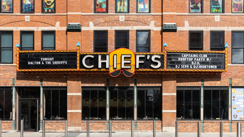 Facade of Chief's on Broadway