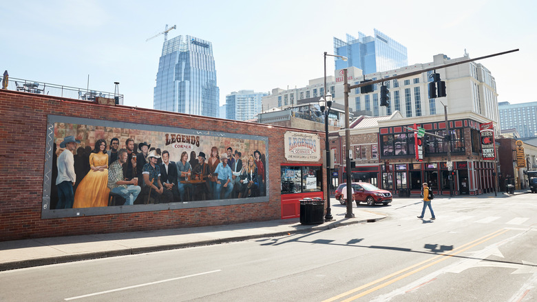 Mural in Downtown Nashville, Tennessee on a sunny day