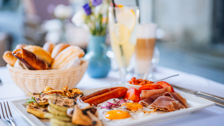 An elegant brunch plate