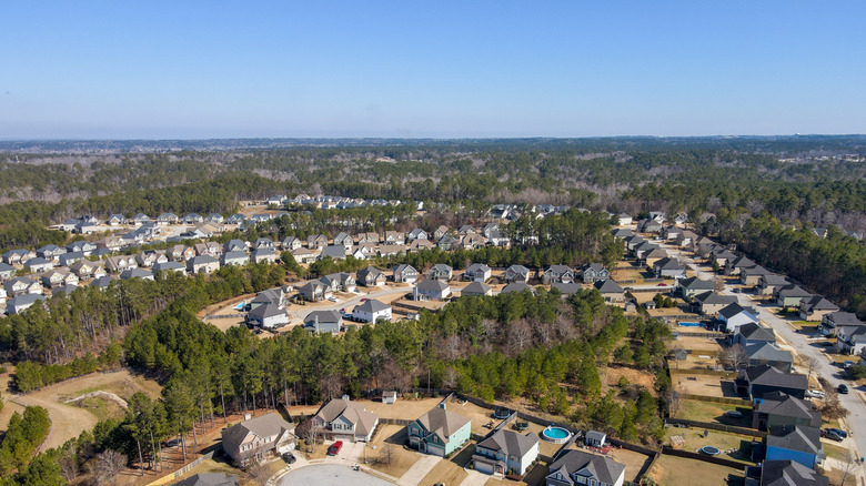 Aerial landscape of a Grovetown, Georgia neighborhood in the winter