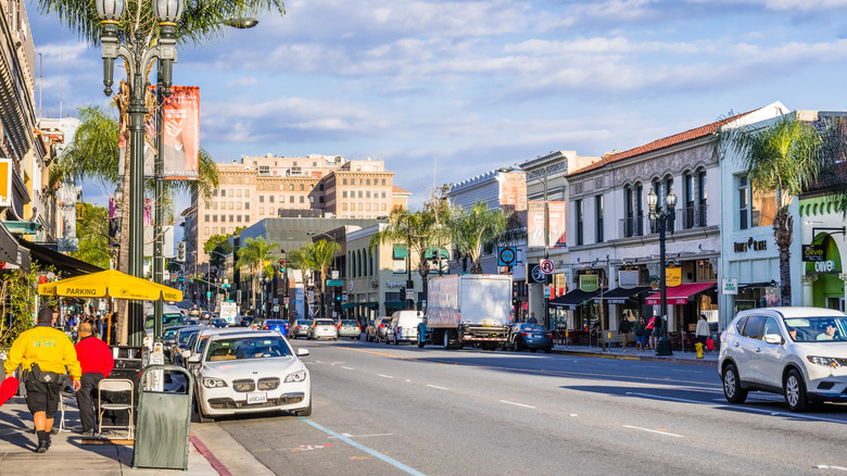 Old Pasadena lined with shops and restaurants