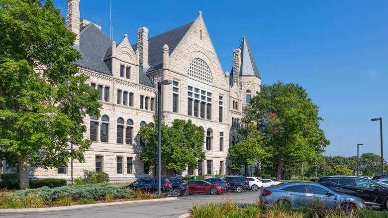 A historic building in Richmond, Indiana