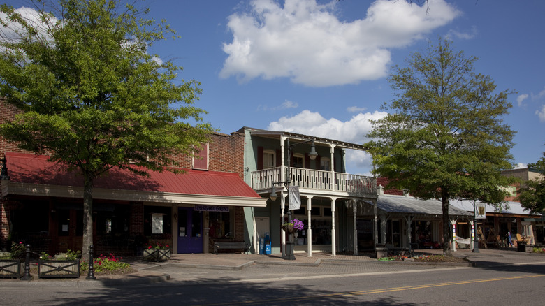 Street view of Downtown Northport, Alabama