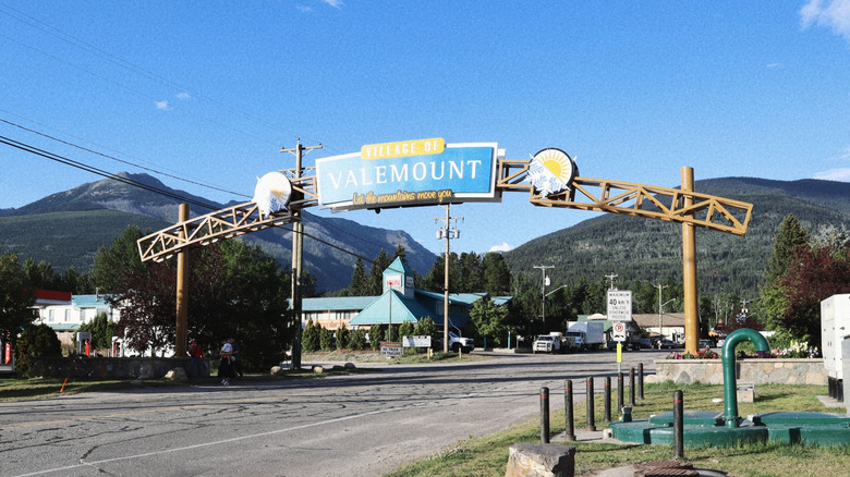 Sign marking the entrance to Valemount, Canada