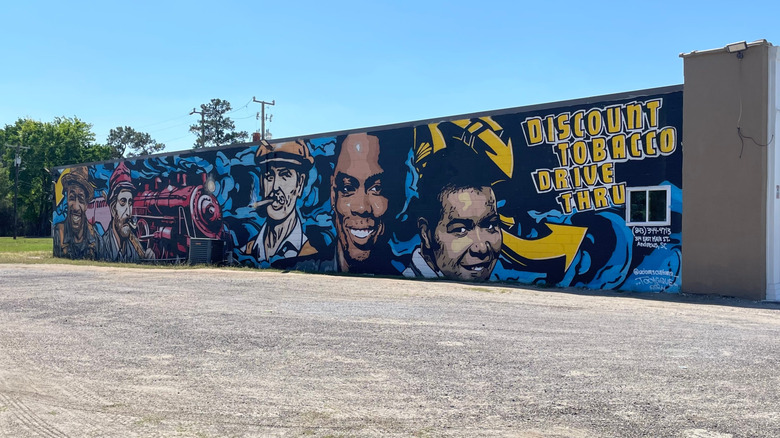 Painted mural in Andrews, South Carolina