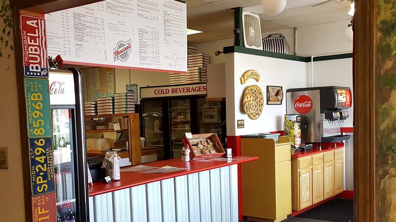 Mancino's restaurant counter