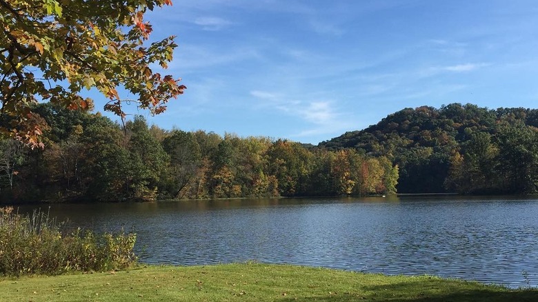 The lake on a sunny day at Starve Hollow, Indiana
