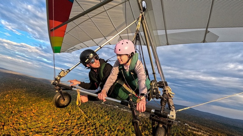 Tandem hang gliding over the Appalachian mountains at Lookout Mountain Flight Park