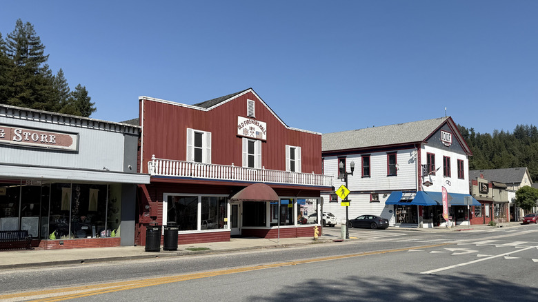 Old West-style building facades in Boulder Creek, California
