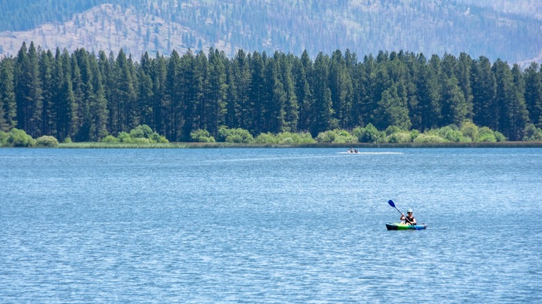 A kayaker on Mountain Meadows Reservoir