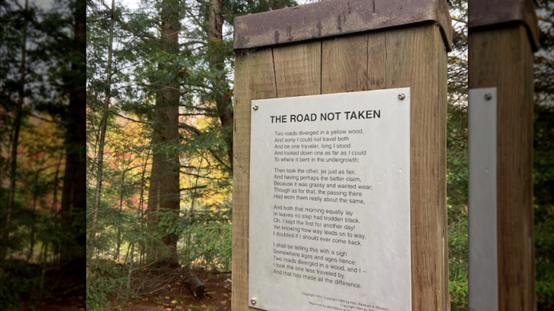 A poem displayed on the Robert Frost Interpretive Trail