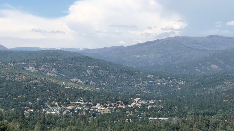 view of oakhurst, california