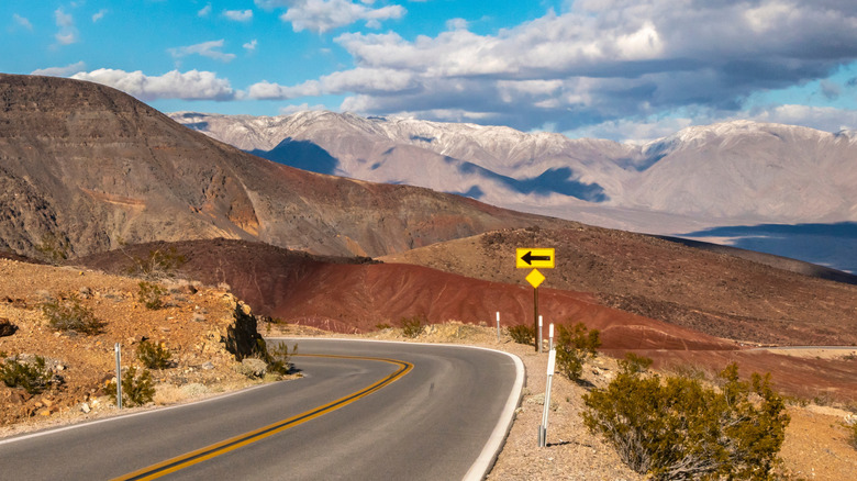 US California 90 entering Death Valley