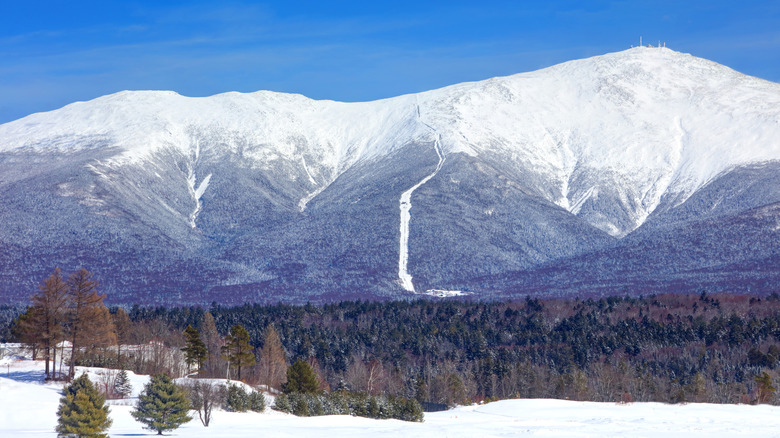 A look at Mount Washington in New Hampshire in the winter