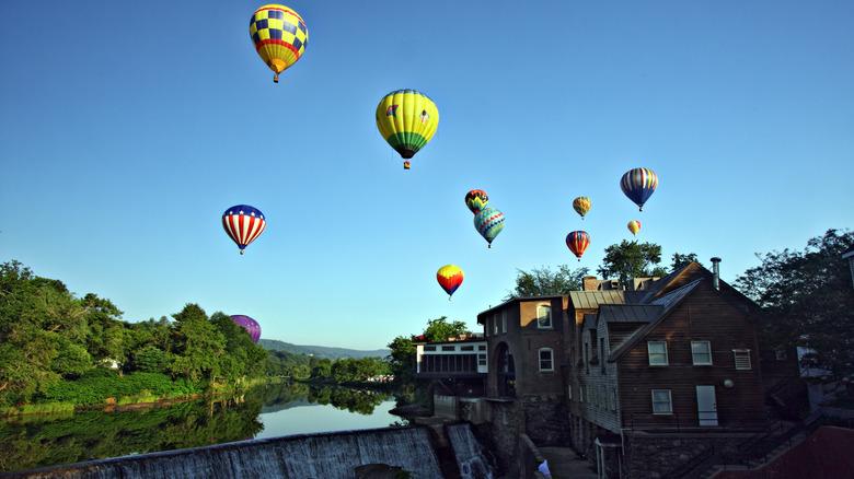 Hot air balloons over Quechee